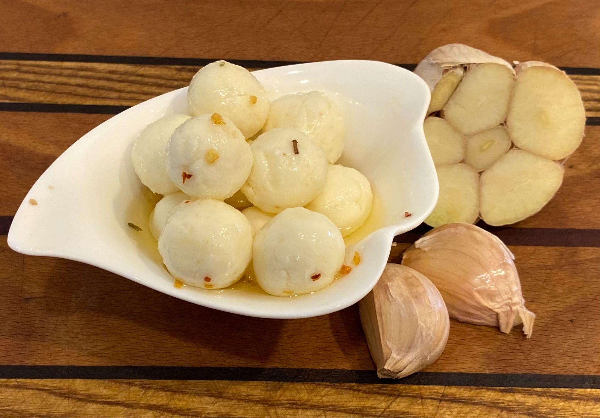 Kuličky sýrové česnekové 80g 